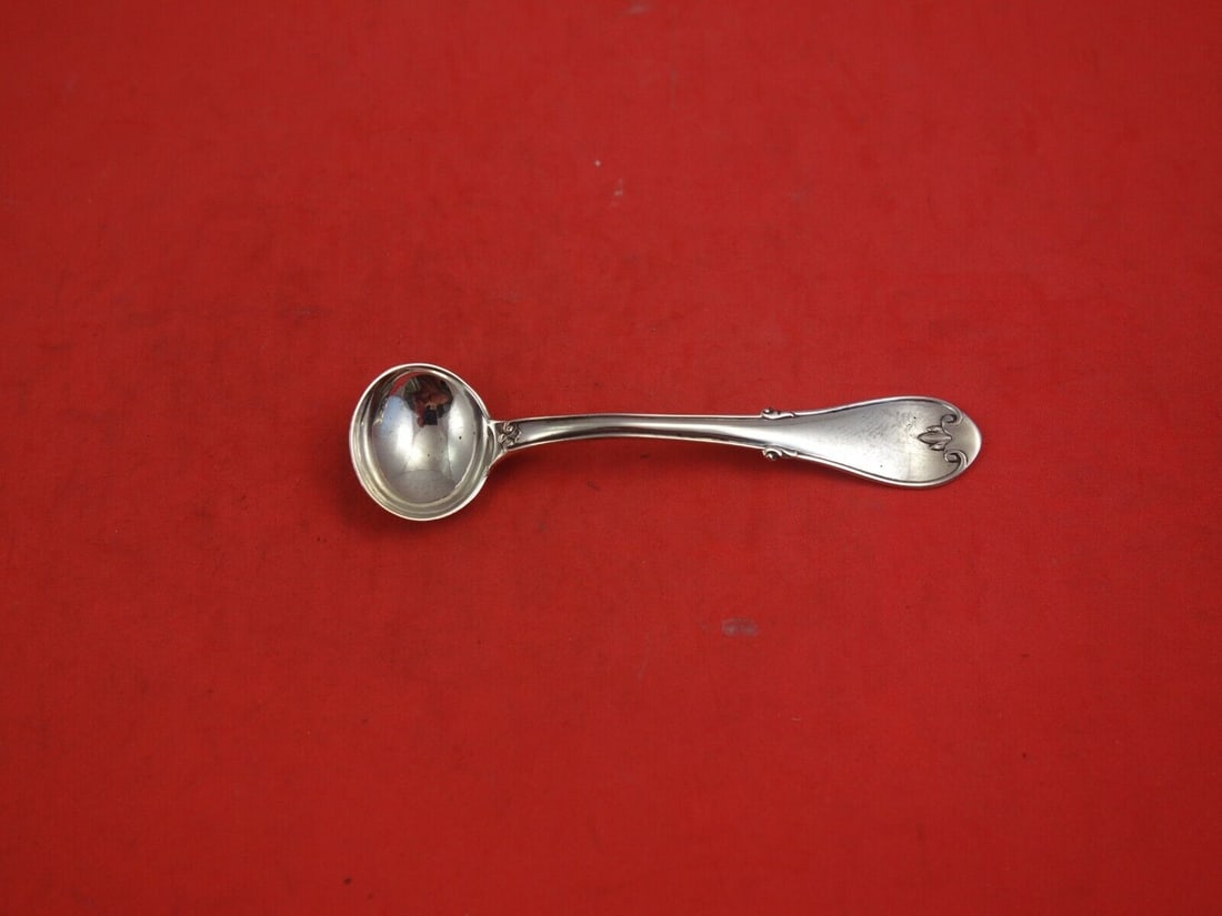 Coin Silver Master Salt Spoon 3 7/8" by James Woodward Greatfalls, NH: Coin Silver Master Salt Spoon 3 7/8" by James Woodward Greatfalls, NH Coin silver coin silver master salt spoon 3 7/8" by james woodward in greatfalls, nh circa 1846-1870's. It is monogrammed (monos v