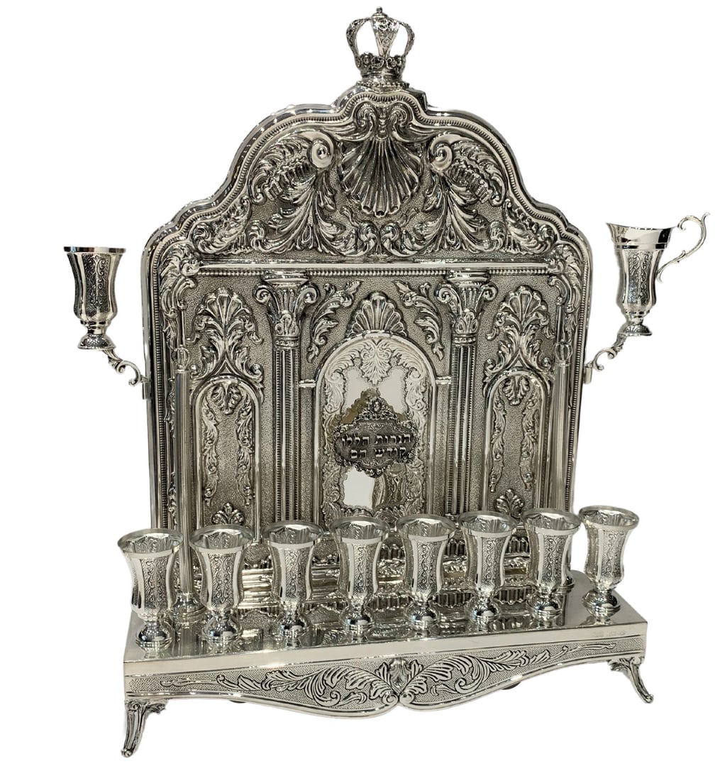 925 STERLING SILVER HANDMADE CHASED SWIRL MATTE & SHINY CROWN BACKWALL MENORAH: 925 STERLING SILVER HANDMADE CHASED SWIRL MATTE & SHINY CROWN BACKWALL MENORAH Fine 925 Sterling Silver Chanukah Hanukah Backwall Menorah. Featuring handmade chased swirl designs matte & shiny finish 