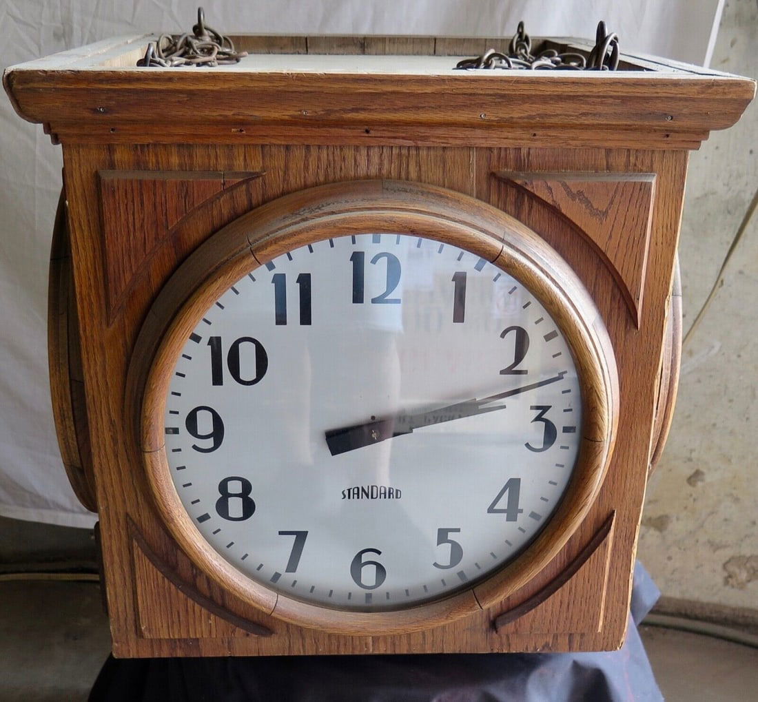 Vintage Early 20th Century Three Face Train Depot Oak Clock Auction