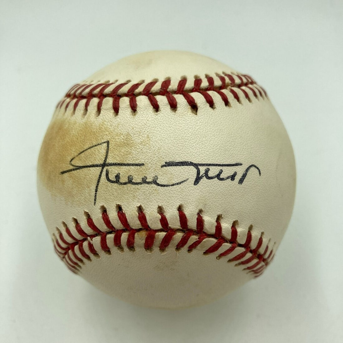 Willie Mays Signed Official National League Feeney Baseball PSA DNA COA: Willie Mays Signed Official National League Feeney Baseball PSA DNA COA Sport: Baseball-MLB Signed: Yes Autograph Authentication: Professional Sports Authenticator (PSA) Original/Reprint: Original Pro