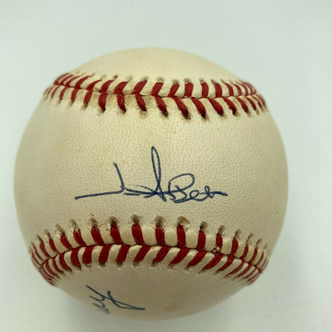 Rare Jim Abbott & Pete Gray One Handed Pitchers Signed Baseball JSA COA: Rare Jim Abbott & Pete Gray One Handed Pitchers Signed Baseball JSA COA Product: Ball Sport: Baseball-MLB Autograph Authentication: James Spence Authentication (JSA) Original/Reprint: Original Pre-Own