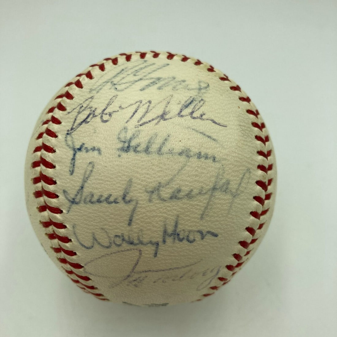 1965 Los Angeles Dodgers World Series Champs Team Signed Baseball Koufax JSA COA: 1965 Los Angeles Dodgers World Series Champs Team Signed Baseball Koufax JSA COA Product: Ball Sport: Baseball-MLB Autograph Authentication: James Spence Authentication (JSA) Team: Los Angeles Dodgers