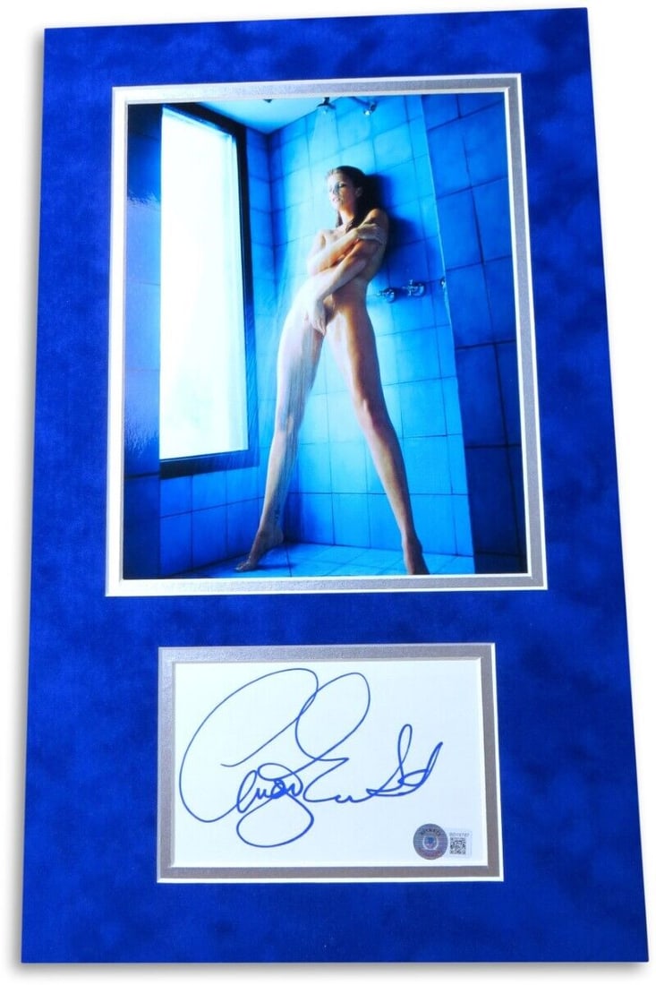 Angie Everhart Signed Autographed Matted 8X10 Cut Sexy Shower BAS: Angie Everhart Signed Autographed Matted 8X10 Cut Sexy Shower BAS Object Type: Photograph Industry: Television Original/Reproduction: Original Signed By: Angie Everhart Autograph Authentication: Becke