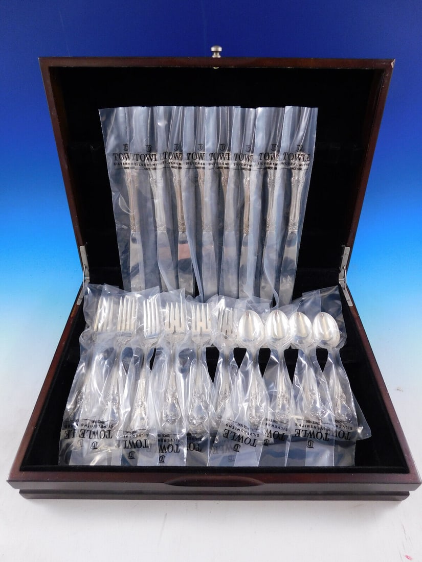 Old Master Towle by Sterling Silver Flatware Set for 8 Service 32 Pieces New: Old Master Towle by Sterling Silver Flatware Set for 8 Service 32 Pieces New This graceful pattern designed by master silversmith harold e. Nock is styled in the old victorian tradition, with refined 