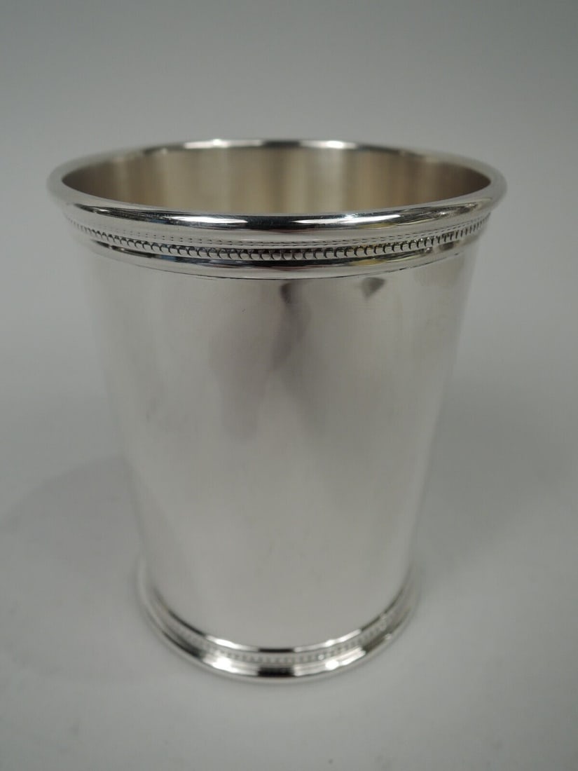 Scearce Mint Julep Barware Cup American Sterling Silver Dubya Bush 2005/9: Scearce Mint Julep Barware Cup American Sterling Silver Dubya Bush 2005/9 Composition: Sterling Silver (.925) Type: Mint Julep Cup Style: Modern Age: Post-1940 Dubya-era sterling silver mint julep. Ma