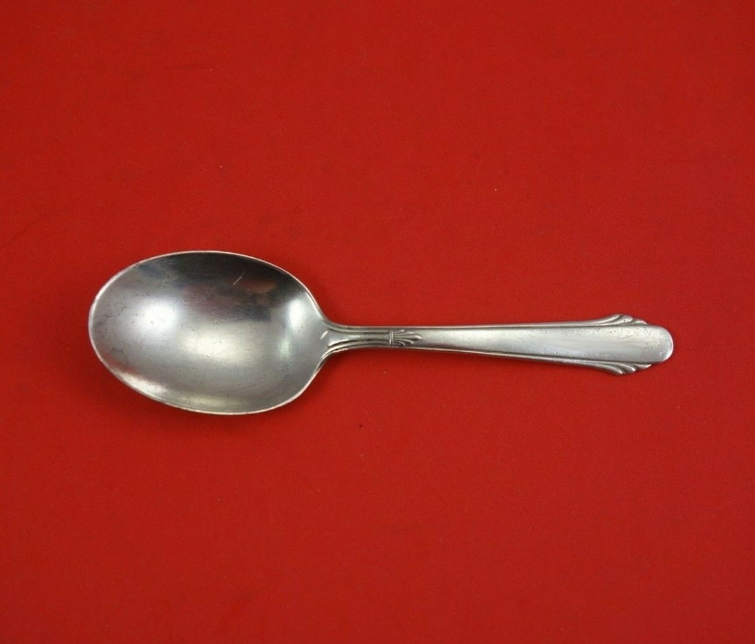 Hunt Club by Durgin-Gorham Sterling Silver Baby Spoon 4 1/2" Silverware: Hunt Club by Durgin-Gorham Sterling Silver Baby Spoon 4 1/2" Silverware Hunt club by durgin-gorhamsterling silver baby spoon 4 1/2" in the pattern hunt club by durgin-gorham. It is not monogrammed and