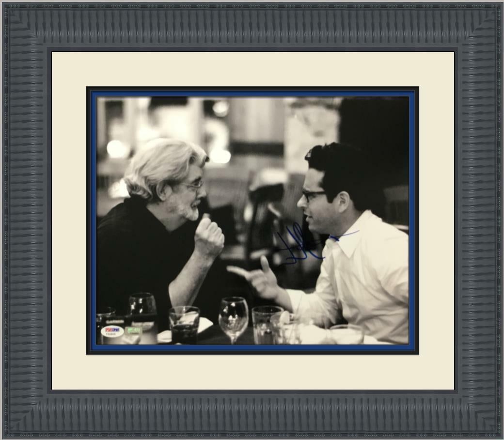 JJ ABRAMS Director Star Wars VII Signed Custom Framed PHOTO PSA/DNA COA: JJ ABRAMS Director Star Wars VII Signed Custom Framed PHOTO PSA/DNA COA Size: 11x14 Modified Item: No Movie: Star Wars VII Autograph Authentication: Professional Sports (PSA/DNA) Signed: Yes Industry:
