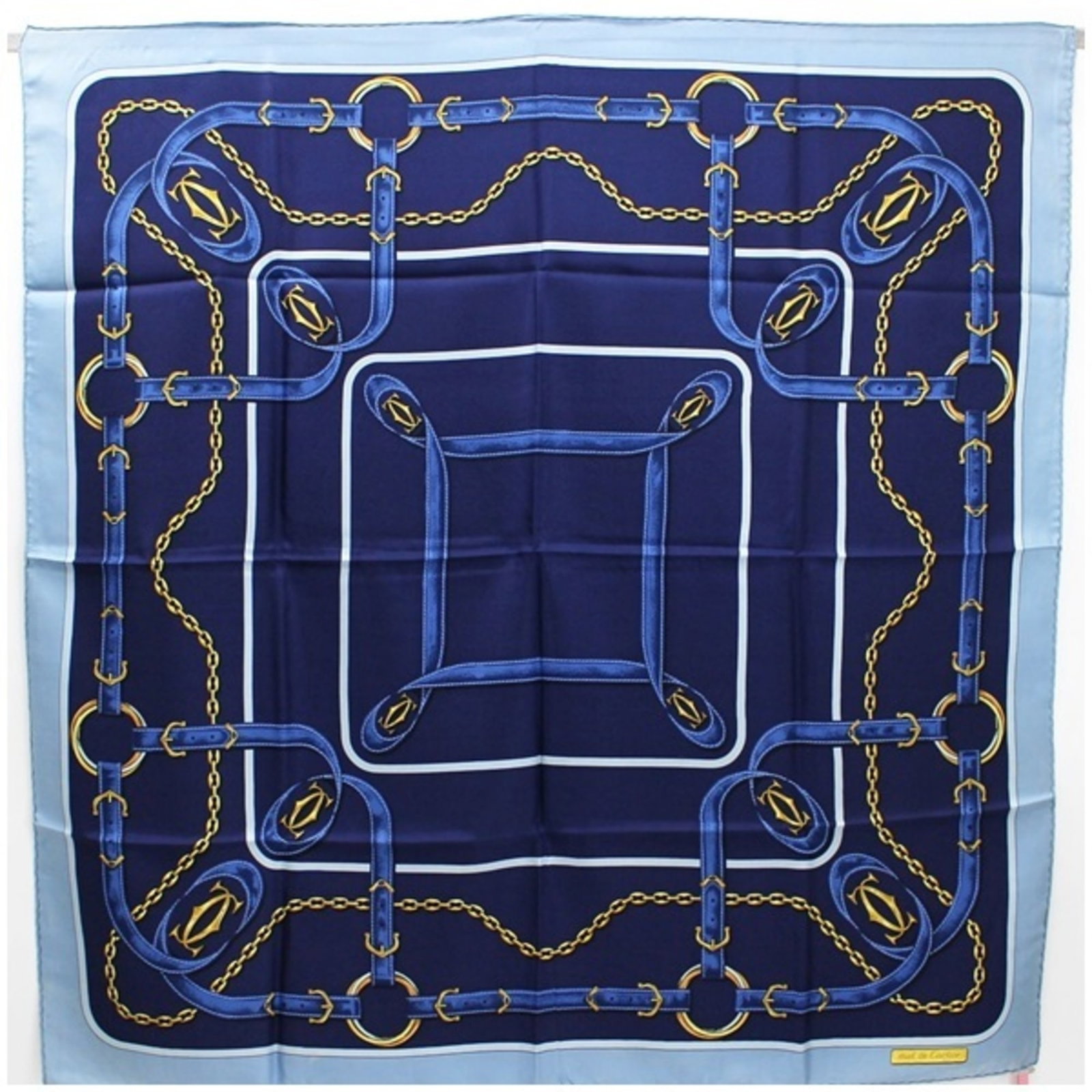 Cartier must de scarf muffler navy belt pattern ladies: Cartier must de scarf muffler navy belt pattern ladies Brand: Cartier Type: Scarf Gender: Men Women Color: Light blue Navy Style: Casual Size (LxW): 84cm x 82cm / 33.07 x 32.28 Condition: Used (good) 