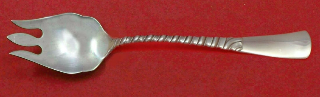 Colonial by Gorham Sterling Silver Cake Ice Cream Spork Custom Made 5 3/4": Colonial by Gorham Sterling Silver Cake Ice Cream Spork Custom Made 5 3/4" Colonial by gorhamsterling silver cake and ice cream spoon/fork spork custom made 5 3/4" in the pattern colonial by gorham. I