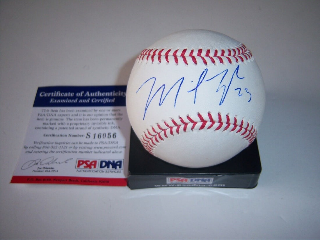 MICHAEL TAYLOR OAKLAND ATHLETICS PSA/DNA SIGNED MLB BASEBALL: MICHAEL TAYLOR OAKLAND ATHLETICS PSA/DNA SIGNED MLB BASEBALL Sport: Baseball-MLB Product: Ball Original/Reprint: Original Pre-Owned While the lot images are representative of the item, the size, place