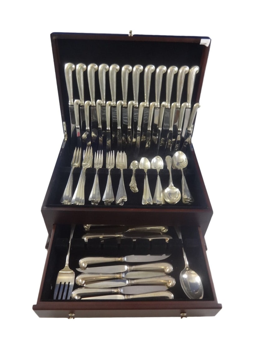 Queen Anne Williamsburg by Stieff Sterling Silver Dinner 12 Flatware Set 110 Pc: Queen Anne Williamsburg by Stieff Sterling Silver Dinner 12 Flatware Set 110 Pc Age: Post-1940 Pattern: Queen Anne Williamsburg Style: Queen Anne Type: Flatware - Sets Composition: Sterling Silver Mak