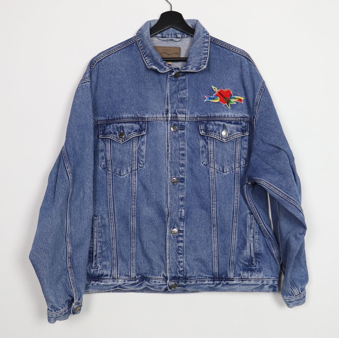 1990s Tom Petty & The Heartbreakers Denim Jacket: 1990s Tom Petty & The Heartbreakers Denim Jacket Original 1990s Tom Petty & The Heartbreakers Denim Jacket. This is a true vintage jacket, not a modern reproduction. Sizes vary so please use measu
