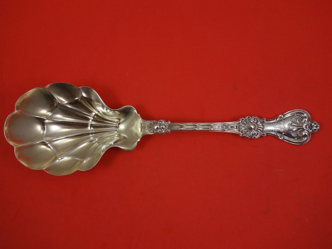 King Edward by Whiting Sterling Silver Berry Spoon Gold Washed Fluted 8 1/4": King Edward by Whiting Sterling Silver Berry Spoon Gold Washed Fluted 8 1/4" Maker: Whiting Composition: Sterling Silver Age: 1900-1940 Pattern: King Edward Type: Serving Spoon King edward by whitings