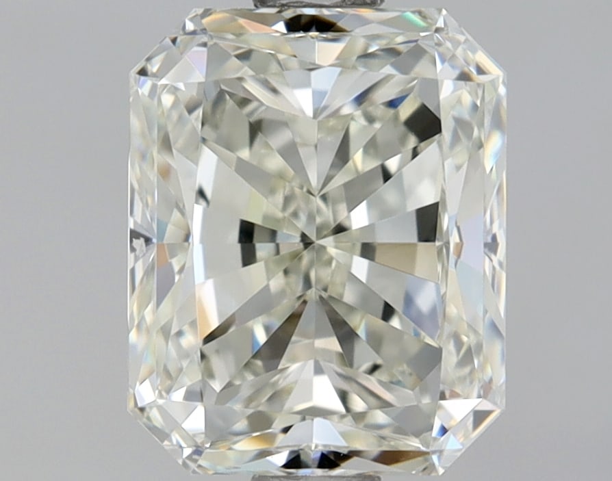 Loose Diamond - RADIANT 1.5ct K VS1: Loose Diamond - RADIANT 1.5ct K VS1 Shape: RADIANT Carats: 1.5 Color: K Clarity: VS1 Measurements: 7.01 X 5.65 X 3.96 Polish: EX Cut: Symmetry: VG Source: Natural Mined Diamond Certification: GIA The 