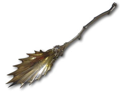 Incredible Aesthetic Gorham Sterling Silver Macaroni Server GW Coral and 3D Crab: Incredible Aesthetic Gorham Sterling Silver Macaroni Server GW Coral and 3D Crab Composition: Sterling Silver Style: Art Silver Age: 1850-1899 Pattern: Art Silver Type: Serving Pieces Art silver by go