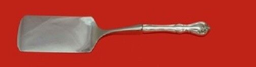 Rose Cascade By Reed and Barton Sterling Silver Lasagna Server HHWS Custom: Rose Cascade By Reed and Barton Sterling Silver Lasagna Server HHWS Custom Featured Refinements: Reed and Barton Sterling Silver Composition: Sterling Silver Age: Post-1940 Pattern: Rose Type: Lasagna
