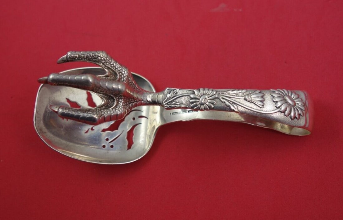 Vine by Tiffany Sterling Silver Ice Tong Claw Pcd Leaves Daisy Berlin Collection: Vine by Tiffany Sterling Silver Ice Tong Claw Pcd Leaves Daisy Berlin Collection Pattern: Vine Type: Tongs Composition: Sterling Silver Featured Refinements: Tiffany Sterling Silverware Age: 1850-1899