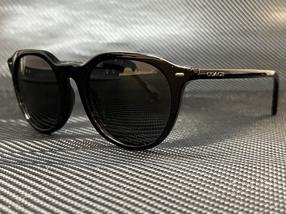 COACH HC8339U 500287 Black Phantos 52 mm Mens Sunglasses: COACH HC8339U 500287 Black Phantos 52 mm Mens Sunglasses Frame Color: Black Type: Sunglasses New The MYNT Guarantee: All items in this auction are guaranteed to be 100% authentic. At Your Service: At 