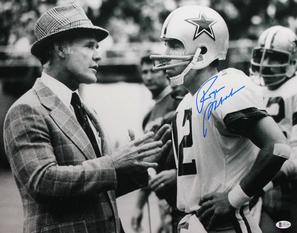Roger Staubach Signed Cowboys 16x20 B&W w/ Landry Photo- Beckett W *Blue: Roger Staubach Signed Cowboys 16x20 B&W w/ Landry Photo- Beckett W *Blue Sport: Football-NFL Product: Photo Original/Reprint: Original Autograph Authentication: Beckett/ Team: Dallas Cowboys Player: R