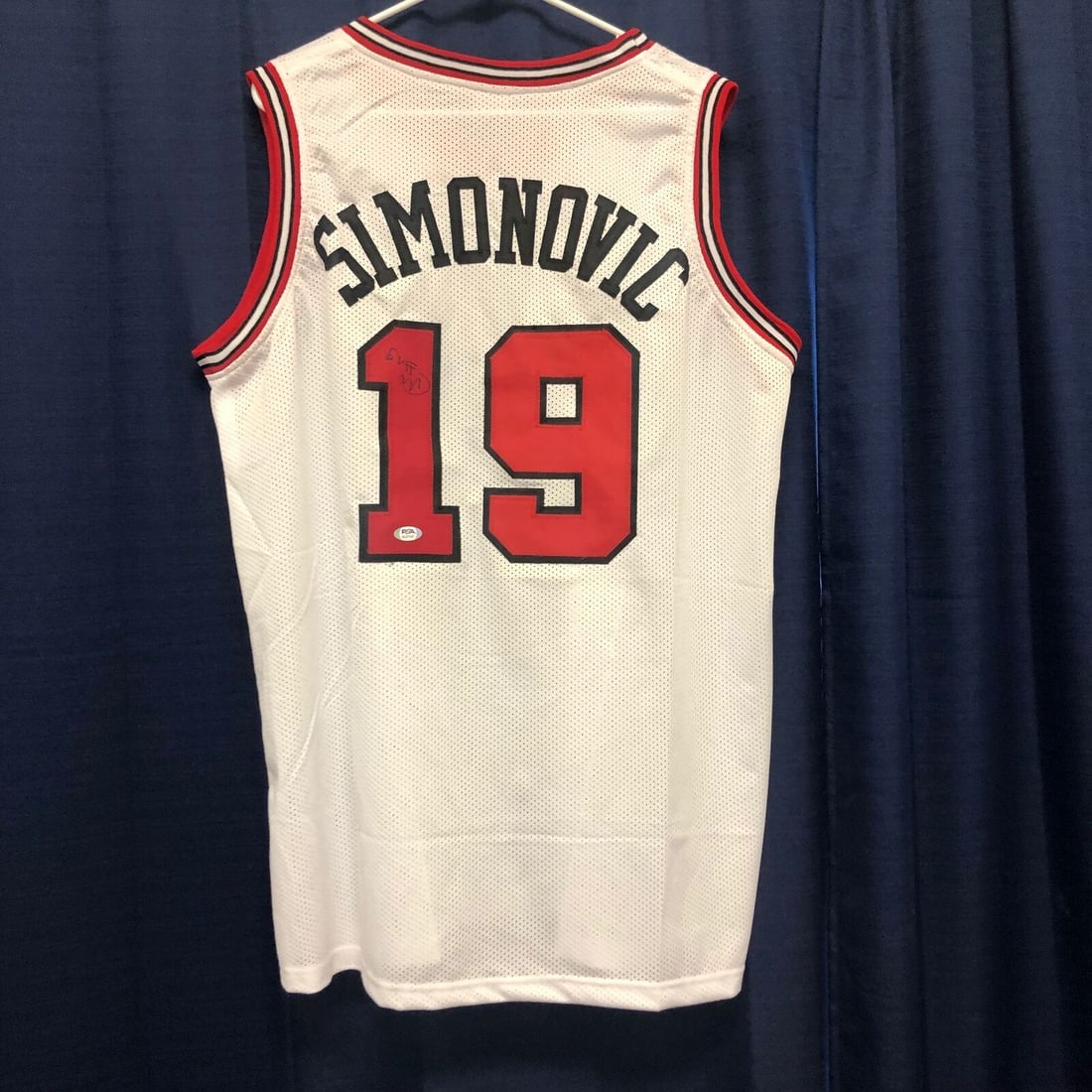 Marko Simonovic signed jersey PSA/DNA Autographed Chicago Bulls: Marko Simonovic signed jersey PSA/DNA Autographed Chicago Bulls Sport: Basketball-NBA Product: Jersey Original/Reprint: Original Pre-Owned While the lot images are representative of the item, the size