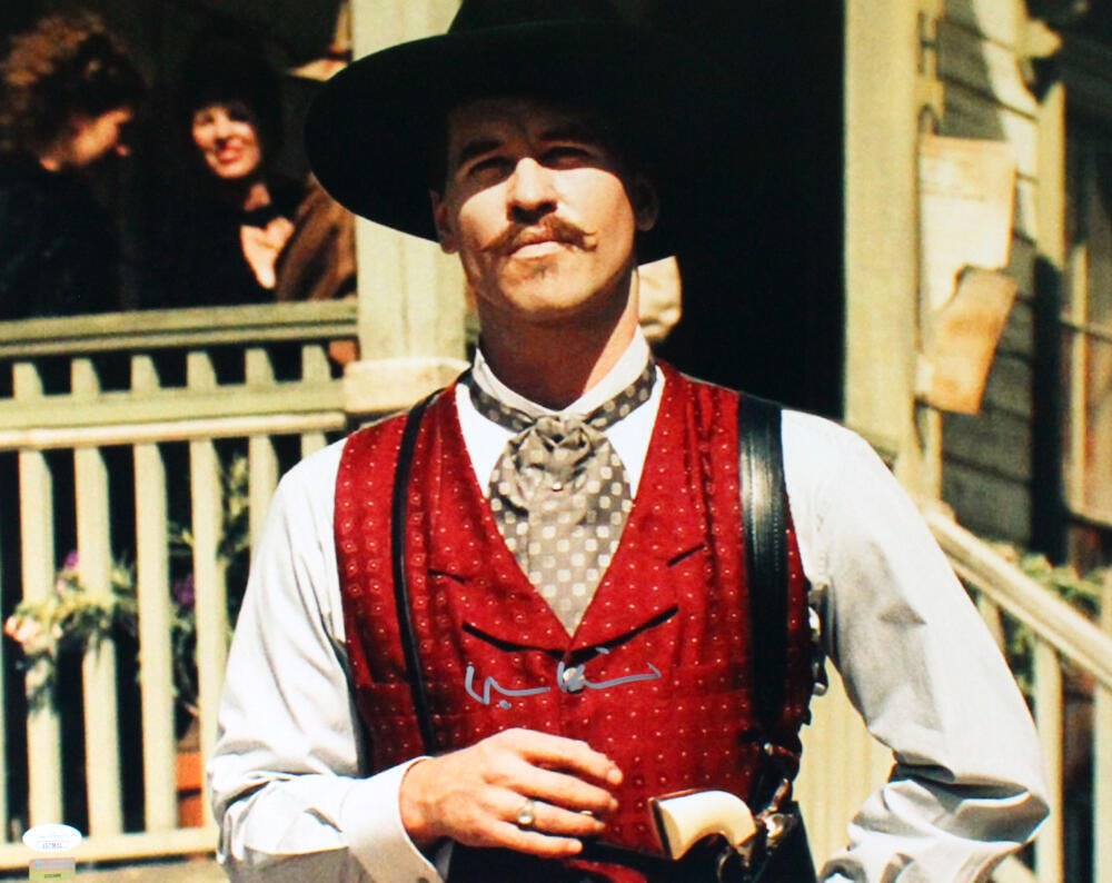 Val Kilmer Autographed Tombstone 16x20 Close Up Photo -JSA *Silver: Val Kilmer Autographed Tombstone 16x20 Close Up Photo -JSA *Silver Industry: Movies Object Type: Photograph Original/Reproduction: Original Signed By: Val Kilmer Movie: Tombstone Autograph Authenticat