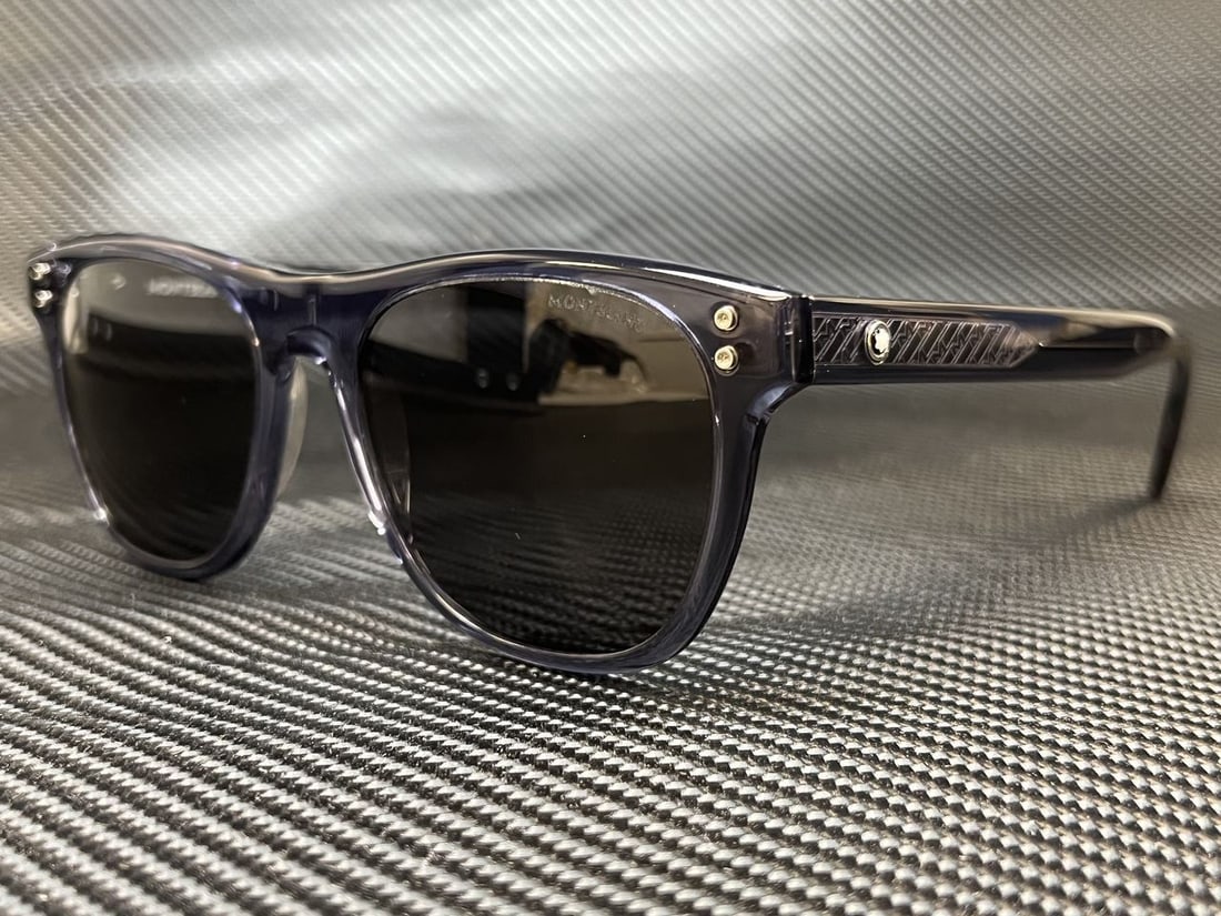 MONTBLANC MB0124S 004 Blue Square 53 mm Mens Sunglasses: MONTBLANC MB0124S 004 Blue Square 53 mm Mens Sunglasses Frame Color: Blue Type: Sunglasses New The MYNT Guarantee: All items in this auction are guaranteed to be 100% authentic. At Your Service: At MY