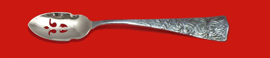 Chrysanthemum by Shiebler Sterling Silver Olive Spoon Pierced Custom Made 5 3/4": Chrysanthemum by Shiebler Sterling Silver Olive Spoon Pierced Custom Made 5 3/4" Age: Post-1940 Type: Serving Spoon Pattern: Chrysanthemum Composition: Sterling Silver Maker: Shiebler Featured Refinem