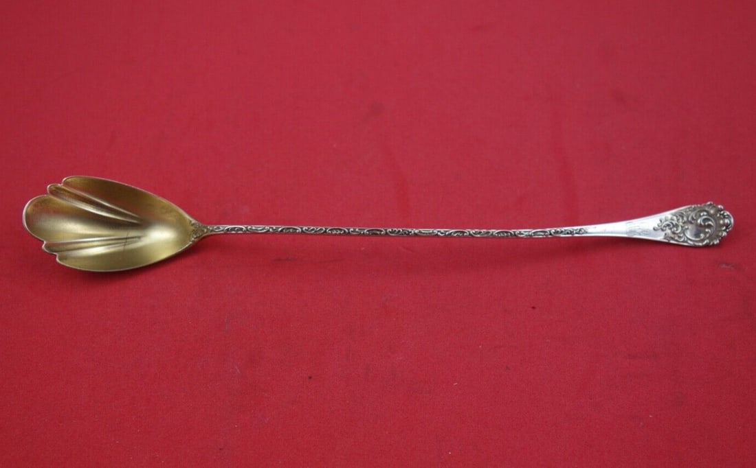 Maintenon by Shiebler Sterling Silver Olive Spoon Gold Washed Original 8 1/4": Maintenon by Shiebler Sterling Silver Olive Spoon Gold Washed Original 8 1/4" Pattern: Maintenon Composition: Sterling Silver Type: Serving Spoon Maker: Shiebler Age: 1850-1899 Maintenon by shieblerma