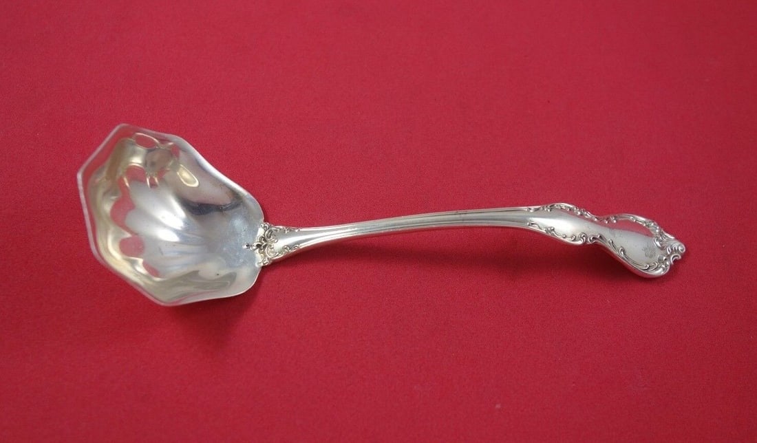 Debussy by Towle Sterling Silver Sauce Ladle 5 3/4" Serving Silverware: Debussy by Towle Sterling Silver Sauce Ladle 5 3/4" Serving Silverware Type: Ladle Composition: Sterling Silver Maker: Towle Pattern: Debussy Age: Post-1940 Debussy by towledebussy by towle sterling s