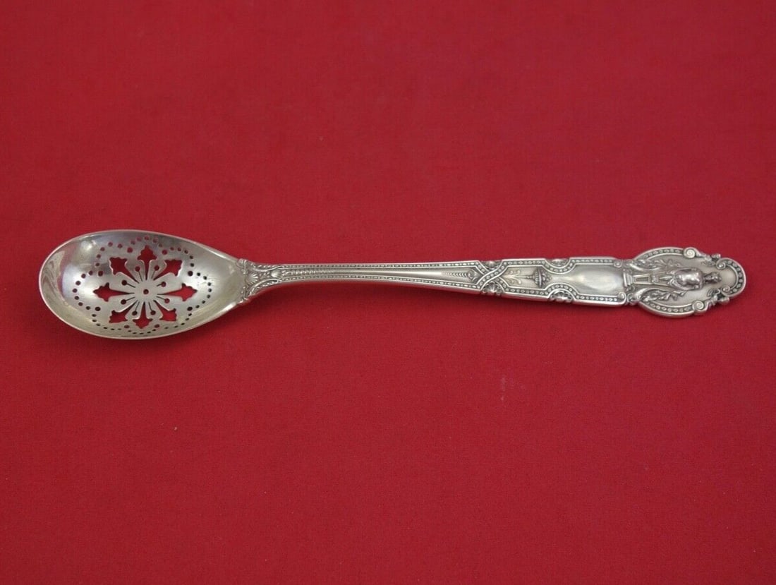 Renaissance by Tiffany & Co. Sterling Silver Olive Spoon pcd w/ snowflake 6 3/4": Renaissance by Tiffany & Co. Sterling Silver Olive Spoon pcd w/ snowflake 6 3/4" Pattern: Renaissance Type: Serving Spoon Composition: Sterling Silver Age: 1850-1899 Maker: Tiffany Renaissance by tiff