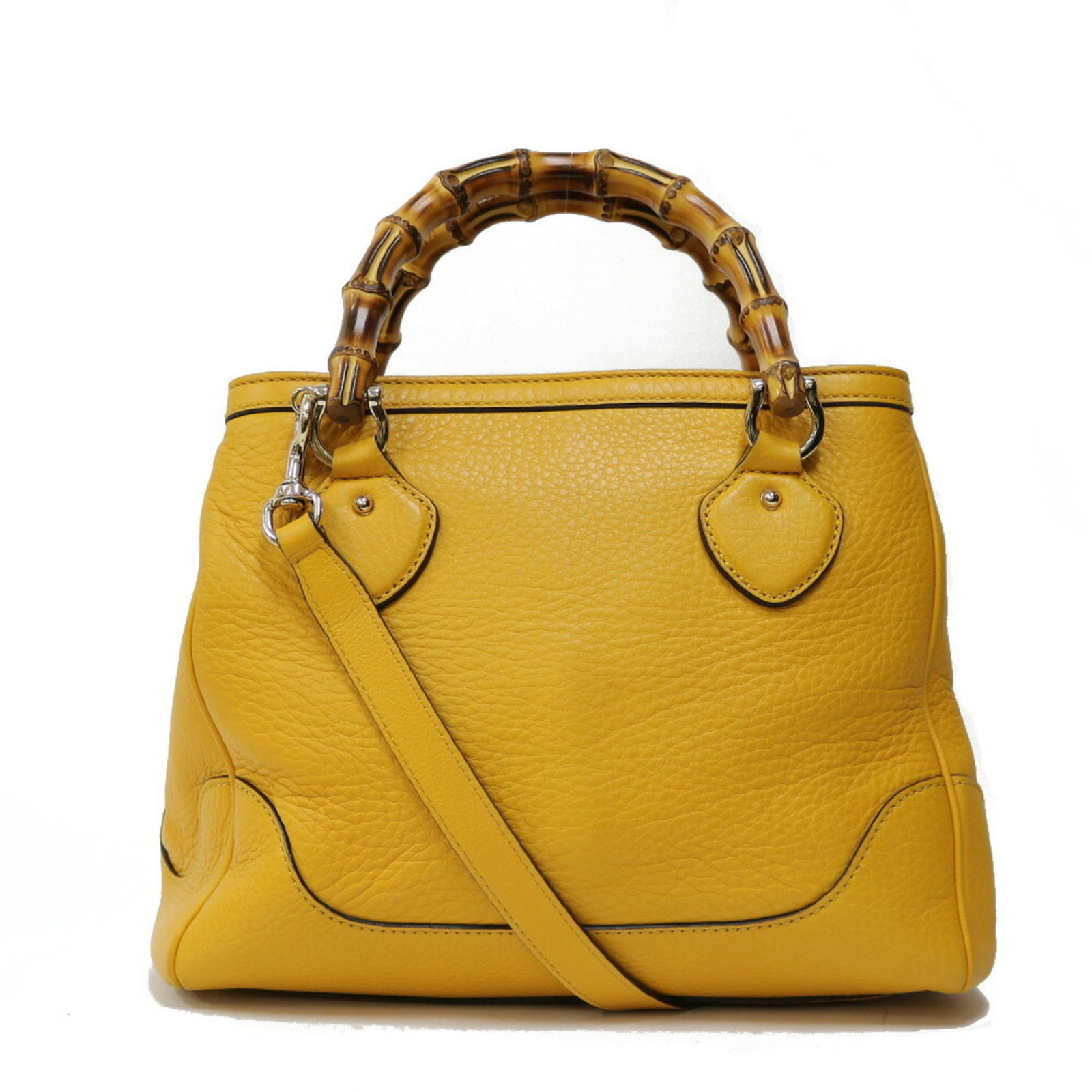 Gucci Shoulder Bag Leather Yellow Women's GUCCI: Gucci Shoulder Bag Leather Yellow Women's GUCCI Brand: Gucci Line: Daily Country of Origin: Italy Type: Shoulder bag Material: Leather Leather: Color: Yellow Closure: Magnet Gender: Women Size (HxWxD)