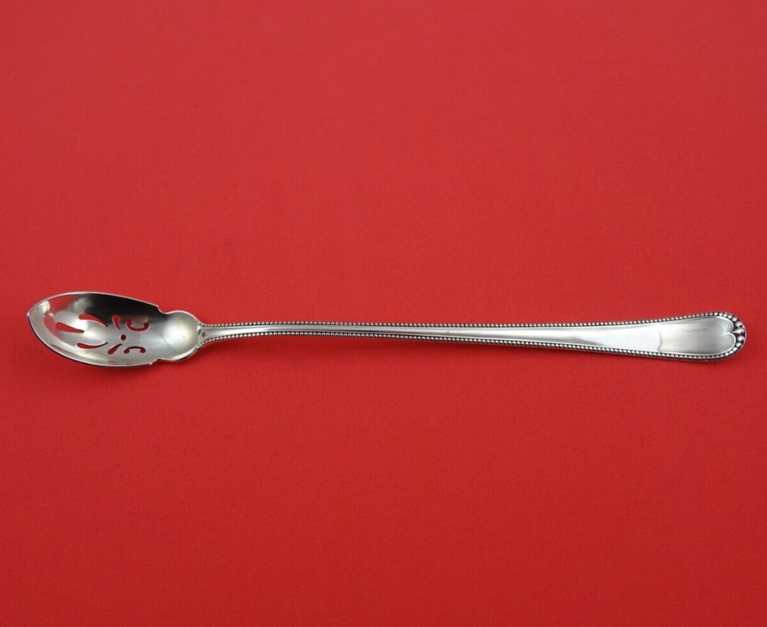 Newcastle by Gorham Sterling Silver Olive Spoon Long Pierced Original 8 1/4": Newcastle by Gorham Sterling Silver Olive Spoon Long Pierced Original 8 1/4" Pattern: Newcastle Composition: Sterling Silver Type: Slotted Spoon Maker: Gorham Age: 1850-1899 Newcastle by gorhamsterlin