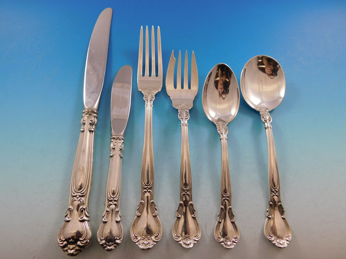 Chantilly by Gorham Sterling Silver Flatware Set for 12 Service 79 Pc Place Size: Chantilly by Gorham Sterling Silver Flatware Set for 12 Service 79 Pc Place Size Age: Post-1940 Type: Flatware - Sets Composition: Sterling Silver Pattern: Chantilly Featured Refinements: Sterling Sil