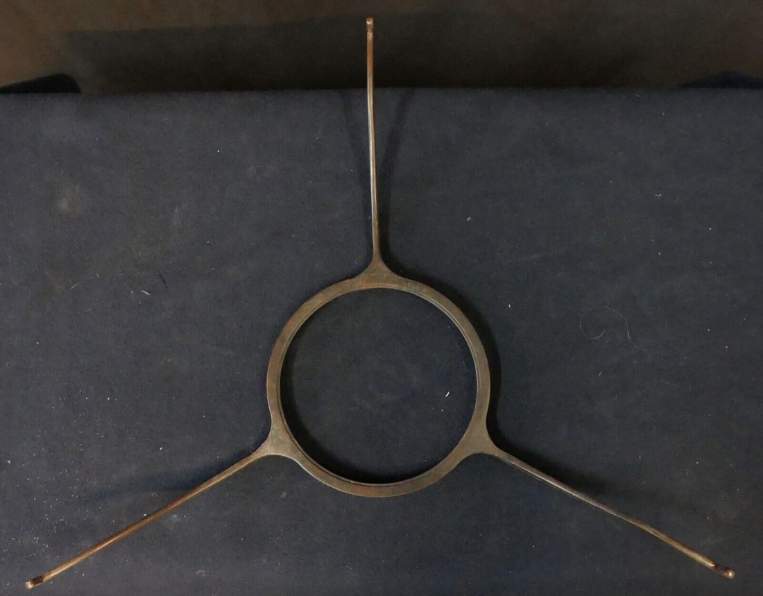 Tiffany Studios Patinated Bronze Lamp Spider: Tiffany Studios Patinated Bronze Lamp Spider Number Of Lights: 1 Type: Table Lamp Color: Brown Vintage: Yes Time Period Manufactured: 1900-1919 Material: Bronze Original/Reproduction: Original Antique