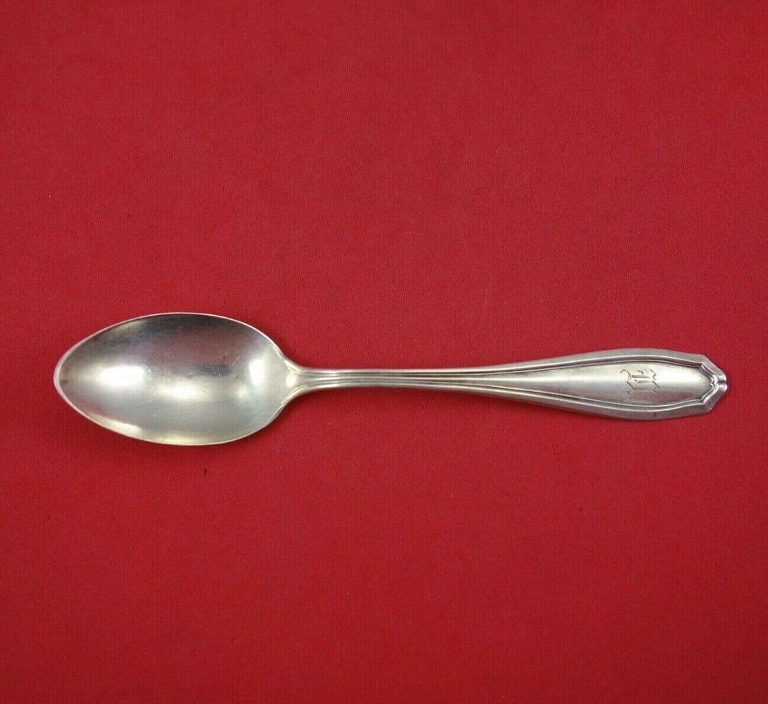 Kingston by Watrous Sterling Silver Coffee Spoon 5 1/4" Antique Silverware: Kingston by Watrous Sterling Silver Coffee Spoon 5 1/4" Antique Silverware Kingston by watroussterling silver coffee spoon 5 1/4" in the pattern kingston by watrous. It is monogrammed (monos vary) and