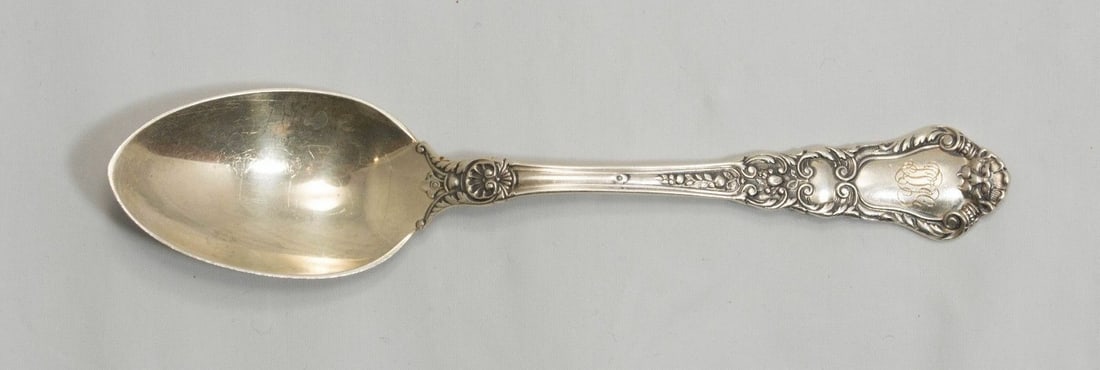 Baronial (old) by Gorham Sterling Silver Teaspoons 5 7/8": Baronial (old) by Gorham Sterling Silver Teaspoons 5 7/8" Type: Flatware - Spoons Maker: Gorham Age: 1897 Composition: Sterling Silver Baronial (old) by Gorham Sterling Silver TeaspoonsA 5 7/8'' Issue