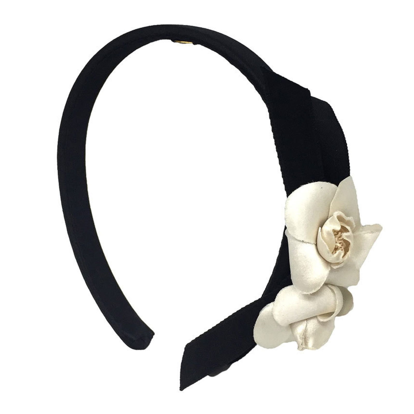 CHANEL Camellia Ribbon Headband Silk Satin Black White Chanel Hair: CHANEL Camellia Ribbon Headband Silk Satin Black White Chanel Hair Brand: Chanel Type: Alice band Gender: Women Color: Black Ivory Material: Silk Condition: Used (like new) Overall Scratches: Insignif