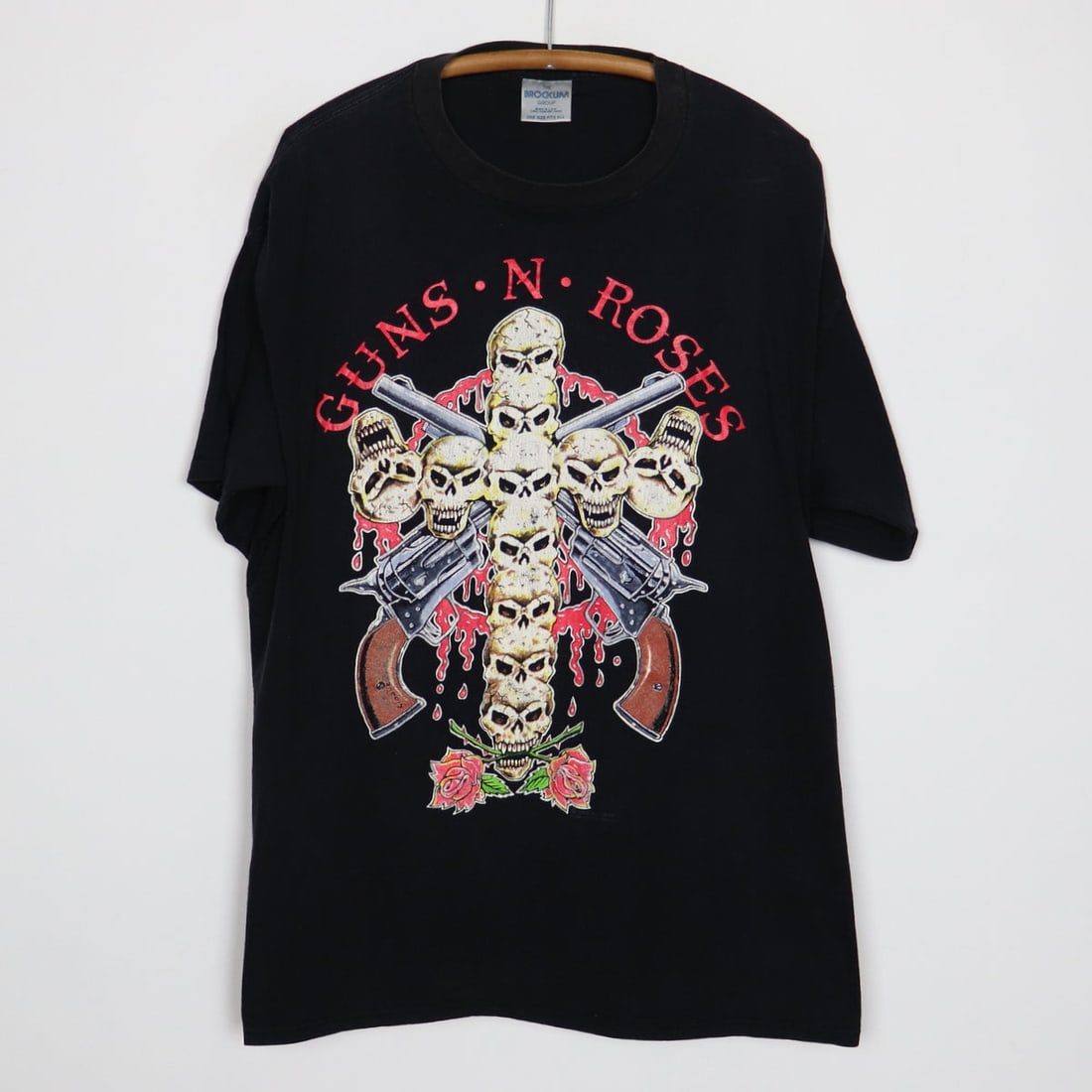 1991 Guns N Roses Use Your Illusion Tour Shirt: 1991 Guns N Roses Use Your Illusion Tour Shirt Original 1991 Guns N Roses Use Your Illusion Tour Shirt. This is a true vintage shirt, not a modern reproduction. Sizes vary so please use measurements f