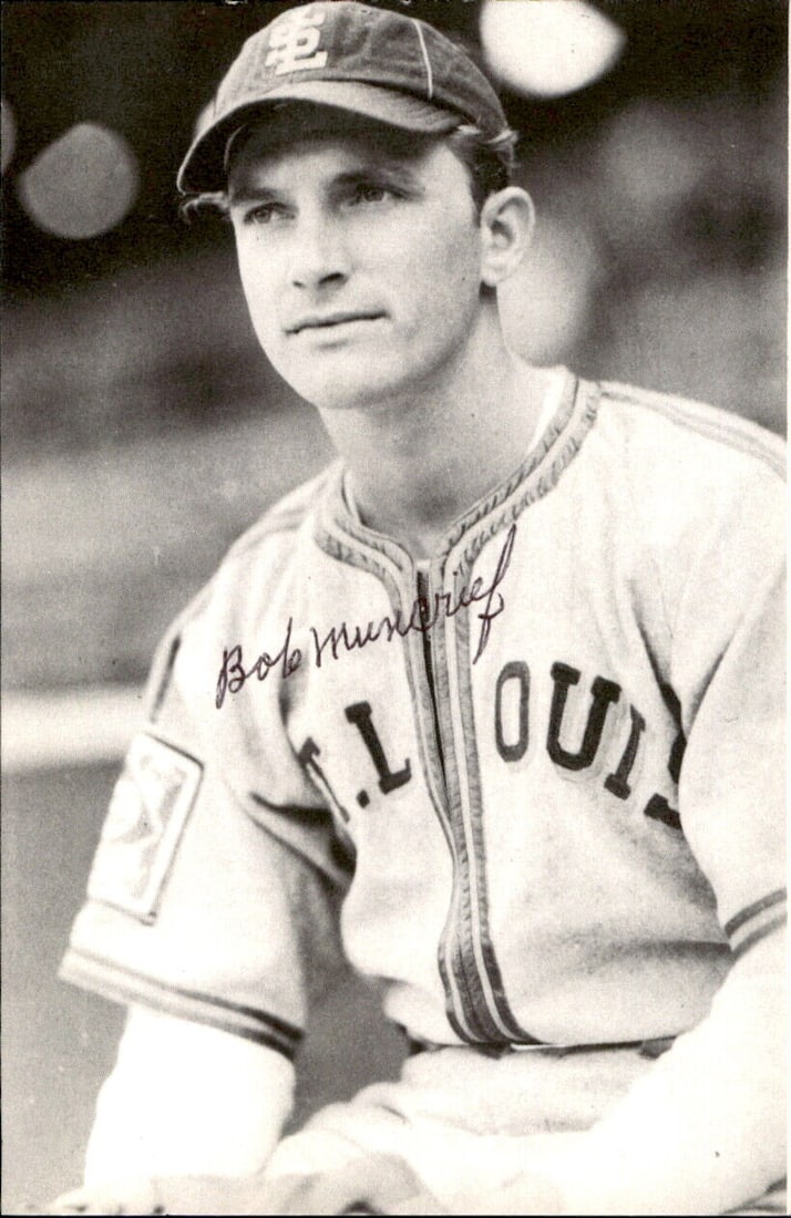 Bob Muncrief Browns d. 1996 Signed/Autographed 3x5 Photo 178667: Bob Muncrief Browns d. 1996 Signed/Autographed 3x5 Photo 178667 Sport: Baseball Product: Photo Original/Reprint: Original Team: St. Louis Browns Autograph Authentication: Seller League: MLB Pre-Owned 