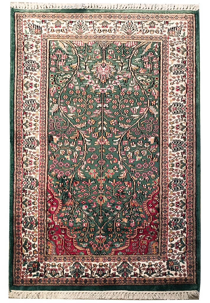 3 x 5 Kashmir Bamboo Silk Prayer Hand knotted Rug GREEN: 3 x 5 Kashmir Bamboo Silk Prayer Hand knotted Rug GREEN Free continental US Shipping Size in Feet: Width: 3 x Length: 4.10 Size in Inches: Width: 36 in x Length: 58 in Rug Type: Area Rug Colors: Green
