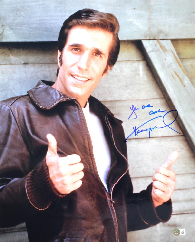 Henry Winkler Signed Happy Days 16x20 Fonzie Close UP Photo w/ You Cool- Beckett: Henry Winkler Signed Happy Days 16x20 Fonzie Close UP Photo w/ You Cool- Beckett Object Type: 16x20 Industry: Television Original/Reproduction: Original Signed By: Henry Winkler Show: Happy Days Autog