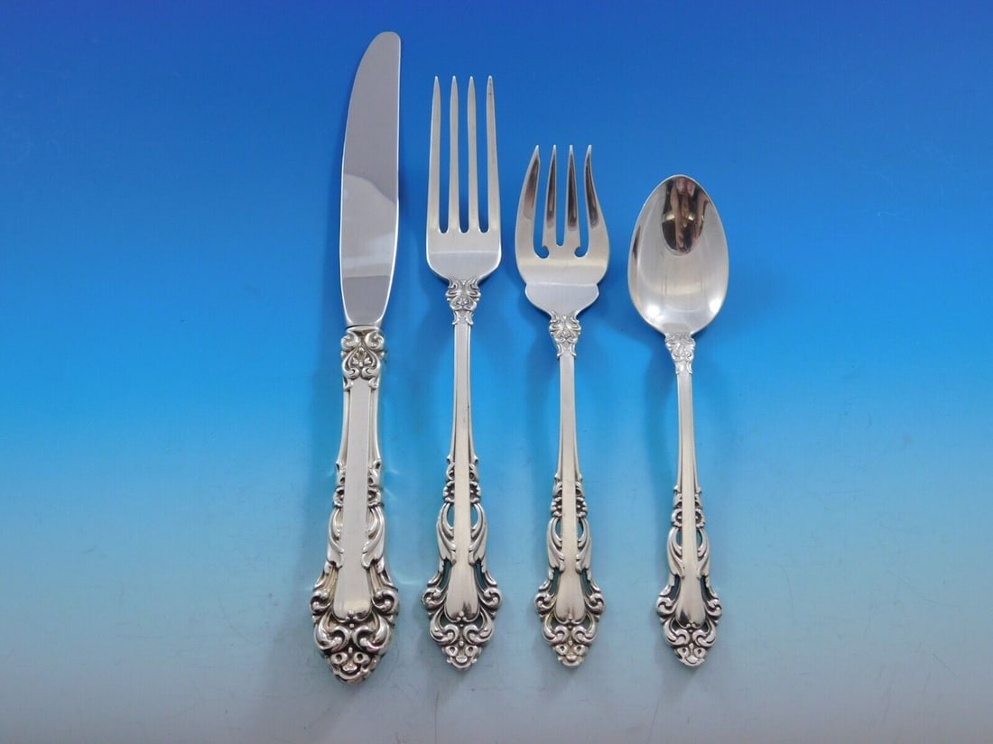 Grande Renaissance Reed and Barton Sterling Silver Flatware Set Service 80 pcs: Grande Renaissance Reed and Barton Sterling Silver Flatware Set Service 80 pcs Monumental grande renaissance by reed and barton sterling silver flatware set - 80 pieces. This set includes: 18 knives, 