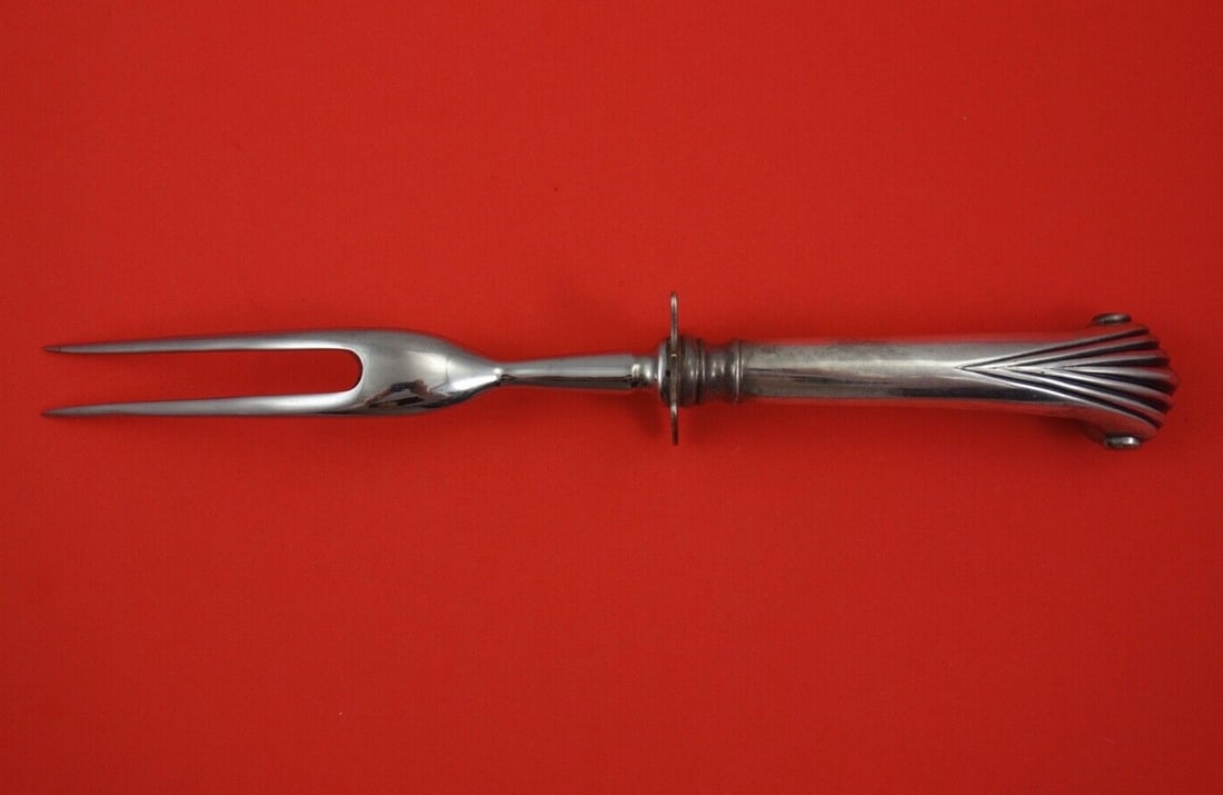 Onslow by Tuttle Sterling Silver Roast Carving Fork 11": Onslow by Tuttle Sterling Silver Roast Carving Fork 11" Onslow by tuttlesterling silver roast carving fork 11" in the pattern onslow by tuttle. It is not monogrammed and is in excellent condition. Pre