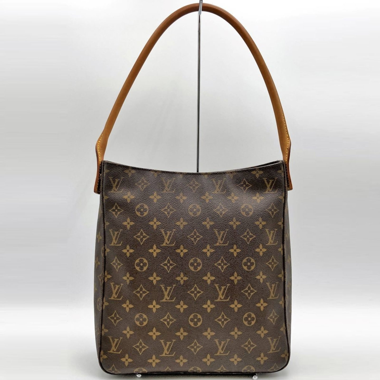 LOUIS VUITTON Louis Vuitton Looping GM Monogram Shoulder Bag Tote Women's Men's Fashion M51145: LOUIS VUITTON Louis Vuitton Looping GM Monogram Shoulder Bag Tote Women's Men's Fashion M51145 Brand: Louis Vuitton Model: M51145 Type: Shoulder bag Tote bag Material: Monogram Monogram: Color: Monogr