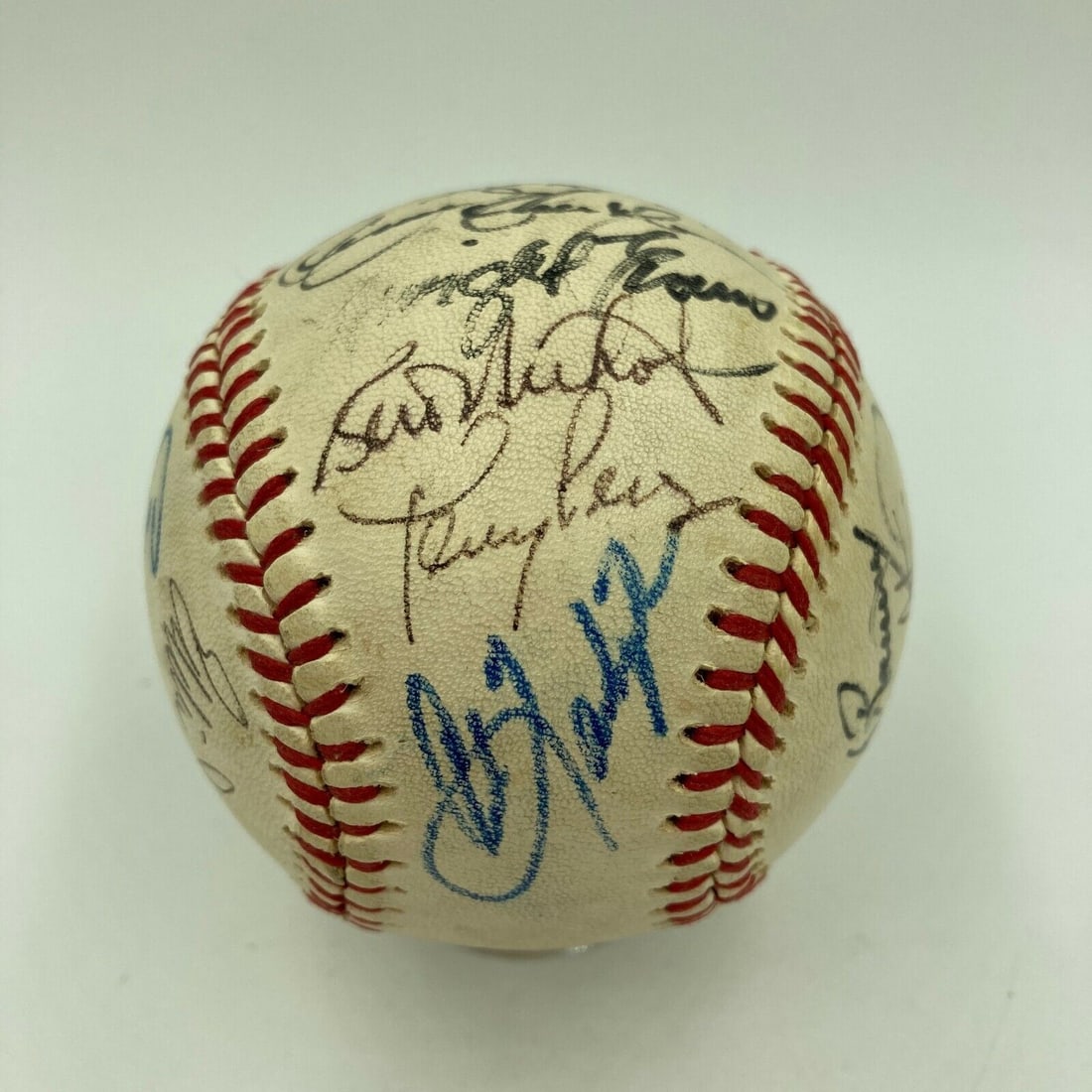1983 Boston Red Sox Team Signed Baseball Carl Yastrzemski Wade Boggs JSA COA: 1983 Boston Red Sox Team Signed Baseball Carl Yastrzemski Wade Boggs JSA COA Product: Ball Sport: Baseball-MLB Autograph Authentication: Professional Sports (PSA/DNA) Original/Reprint: Original Pre-Ow