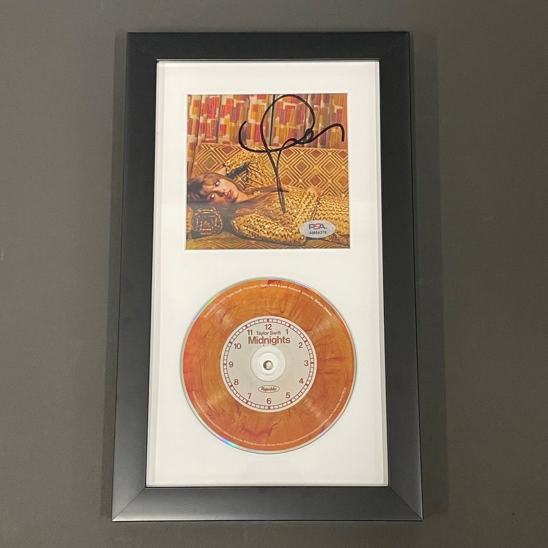 Taylor Swift Signed CD Cover Framed PSA/DNA Midnights Autographed: Taylor Swift Signed CD Cover Framed PSA/DNA Midnights Autographed Industry: Music Object Type: CD & Booklet Original/Reproduction: Original Pre-Owned While the lot images are representative of the ite