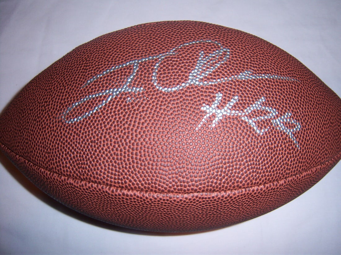 TASHARD CHOICE GEORGIA TECH COWBOYS W/COA SIGNED NCAA FOOTBALL: TASHARD CHOICE GEORGIA TECH COWBOYS W/COA SIGNED NCAA FOOTBALL Sport: Football-NFL Product: Ball Original/Reprint: Original Pre-Owned While the lot images are representative of the item, the size, pla