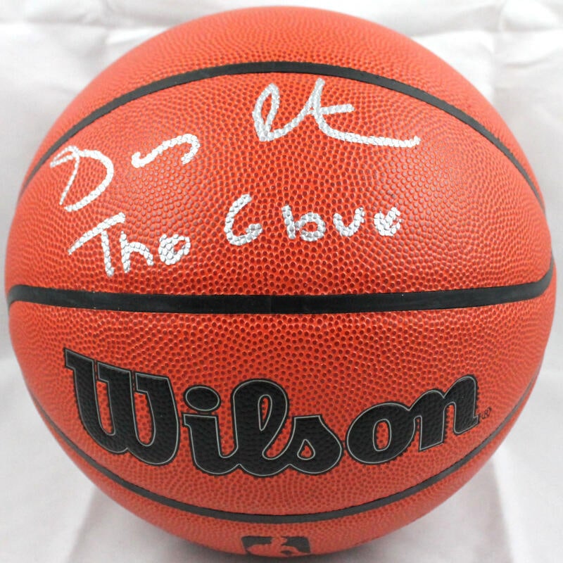 Gary Payton Autographed Official NBA Wilson Basketball w/The Glove-BeckettW Holo: Gary Payton Autographed Official NBA Wilson Basketball w/The Glove-BeckettW Holo Sport: Basketball Product: Ball Original/Reprint: Original Player: Gary Payton Team: Seattle Seahawks Autograph Authent