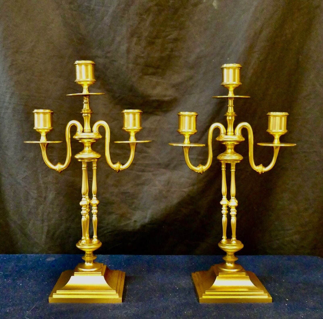 1920's Dore' Bronze Candelabras: 1920's Dore' Bronze Candelabras Age: 1900-1940 Maker: unknown Material: Metal Original/Reproduction: Original Type: Candelabra Object Type: Candle Holder Color: Gold This beautifully designed pair of 
