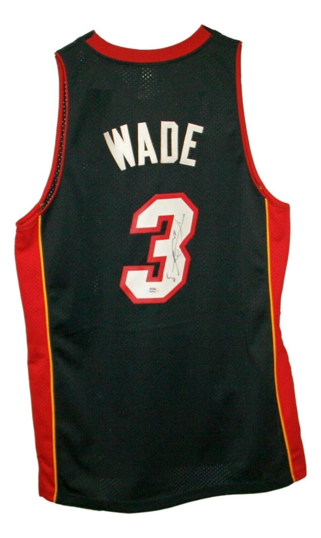 Dwayne Wade Autographed Reebok Large Miami Heat Jersey PSA/DNA: Dwayne Wade Autographed Reebok Large Miami Heat Jersey PSA/DNA Sport: Basketball Player: Dwyane Wade Signed: Yes Autograph Authentication: Professional Sports Authenticator (PSA) Original/Reprint: Ori